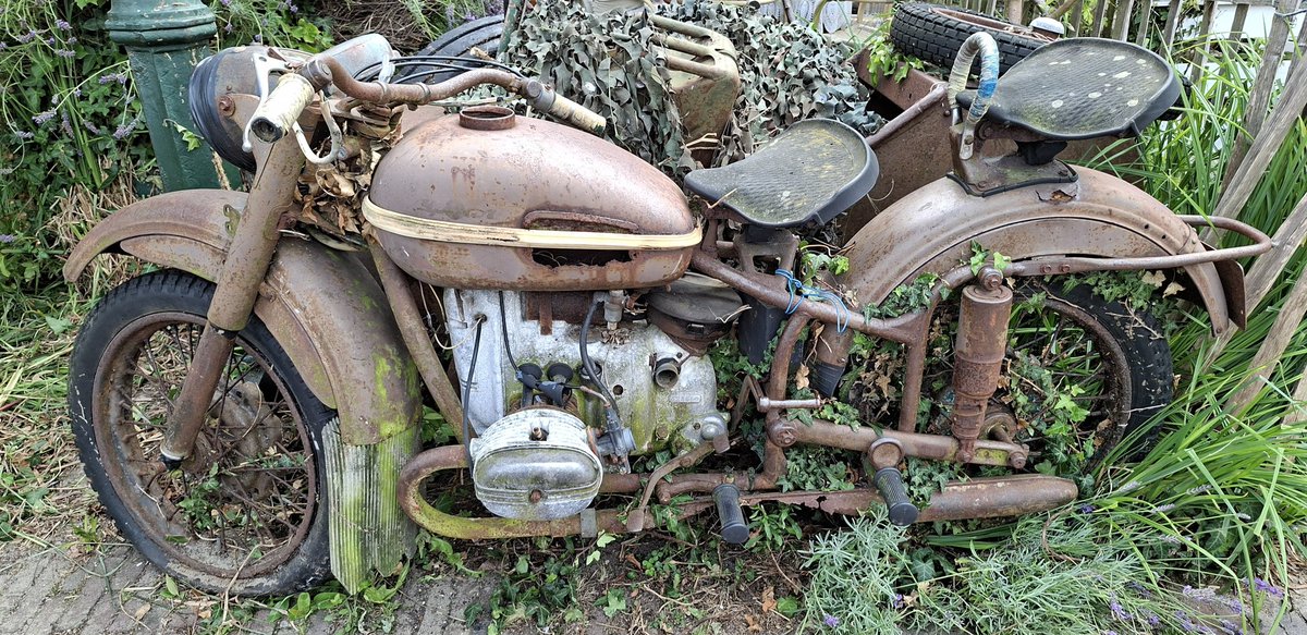 Opknappertje gekocht , beetje poetsen en dan moet hij het doen 🤣💛💚