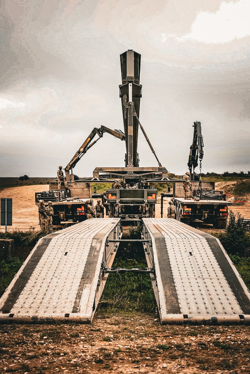 Proud_Sappers's tweet image. Make way for the Sappers! 💥

From the Trojan to the M3 Amph Rig, our powerful engineering vehicles pave the way for victory 💪

Our #SapperFamily clears the path so Defence gets where it needs to go 🚜➡️

🛑 Nothing stands in our way.

#SapperStrong #SapperSmart #BritishArmy