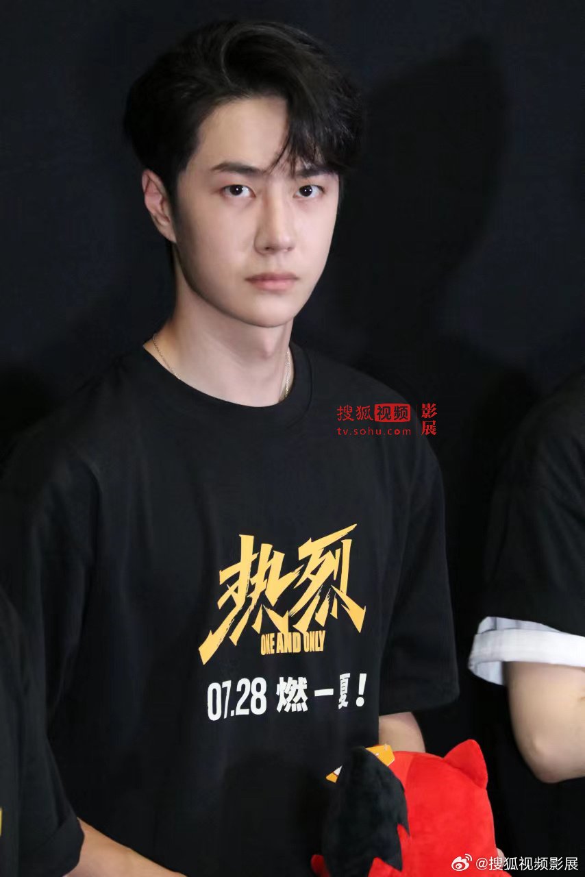 名残月さん　専用　王一博 ᒍᑌՏT YIᗷO on X: 