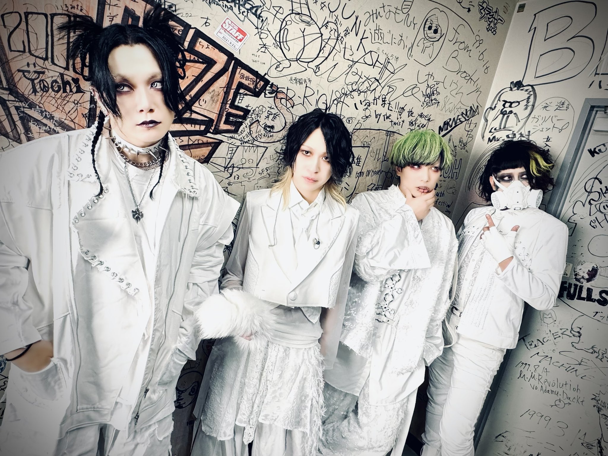 コドモドラゴン KARISUMA LIVE DVD ビジュアル系 定価6600円 Amazon.co.jp: コドモドラゴン 10周年記念ONEMAN LIVE「KARISUMA