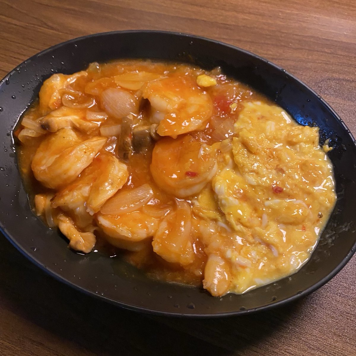 エビチリ🦐
辛党なので豆板醤多めで作るのが好きです。