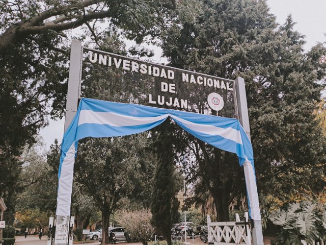 A 41 años de la Reapertura de la UNLu: "Seguir luchando por una educación superior pública, gratuita, inclusiva y de calidad”
prensa.unlu.edu.ar/?q=node/10751