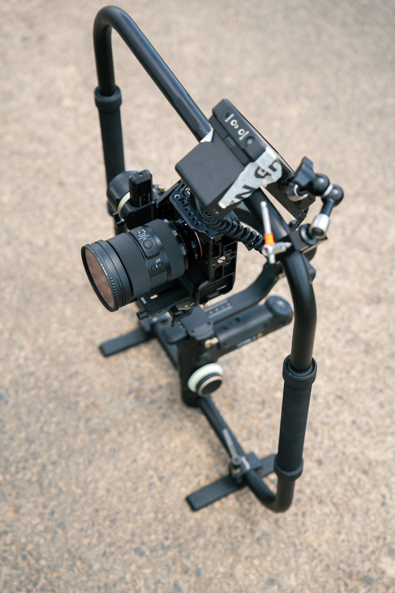 Mitten im Quinoa-Feld, mitten im Content! 🌾 ONE2SEVEN x Mudda Natur: Seit Frühjahr 2024 als Full-Service-Social-Media-Agentur am Start – von Strategie bis Reels, von Community bis Performance. Danke für die starke Zusammenarbeit! 🌱 #ONE2SEVEN #muddanatur