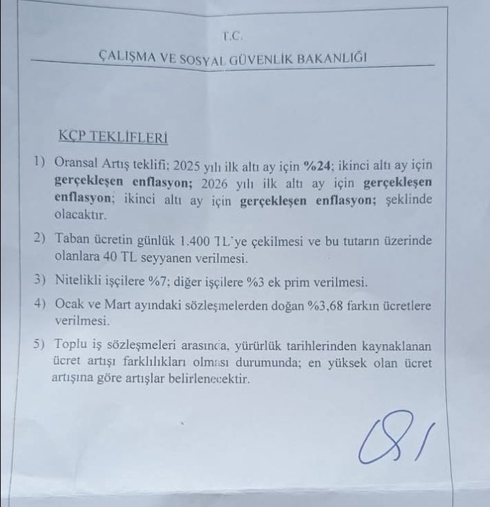 Sözlerin uçup gittiğinin şahidi olmuştuk
(Önceki KÇP de) ,
Yazıların uçup gittiğinin şahidi olacağız gibi
(Şimdiki KÇP de) .

#türkiş #madeniş #kçp #grev
