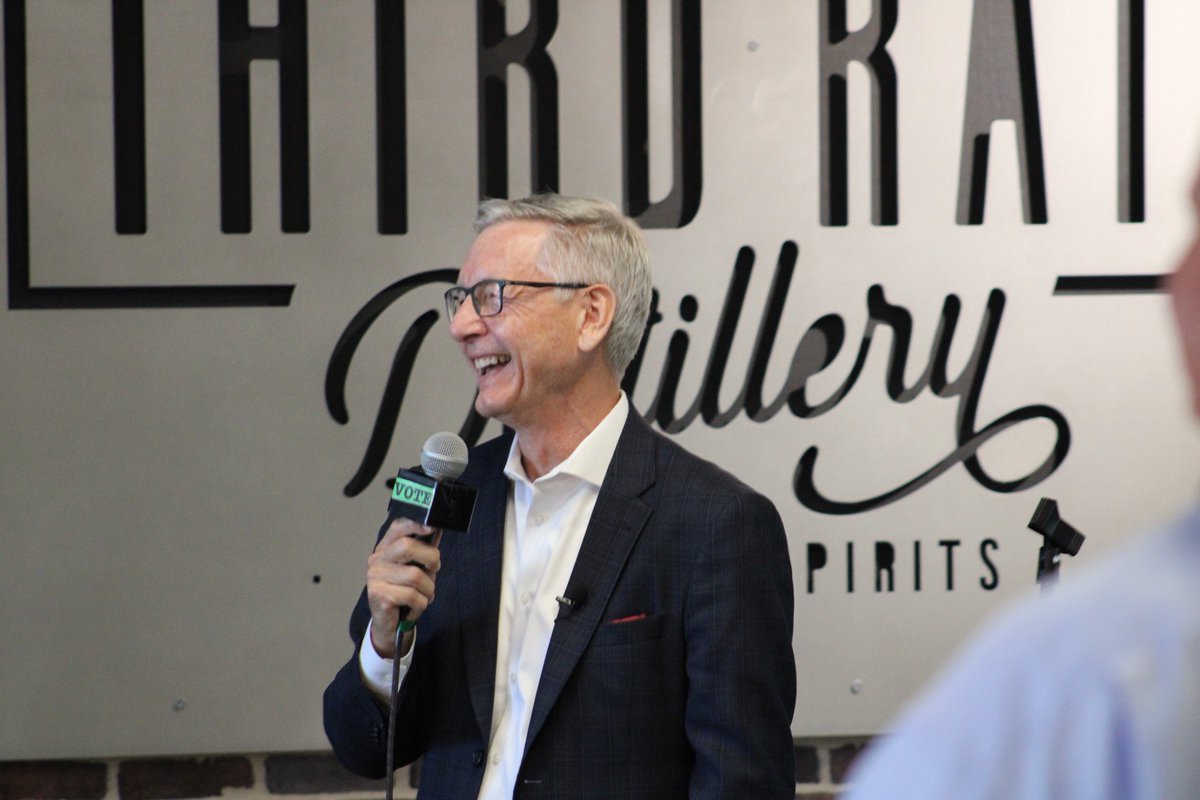 Randy Travis tweet media