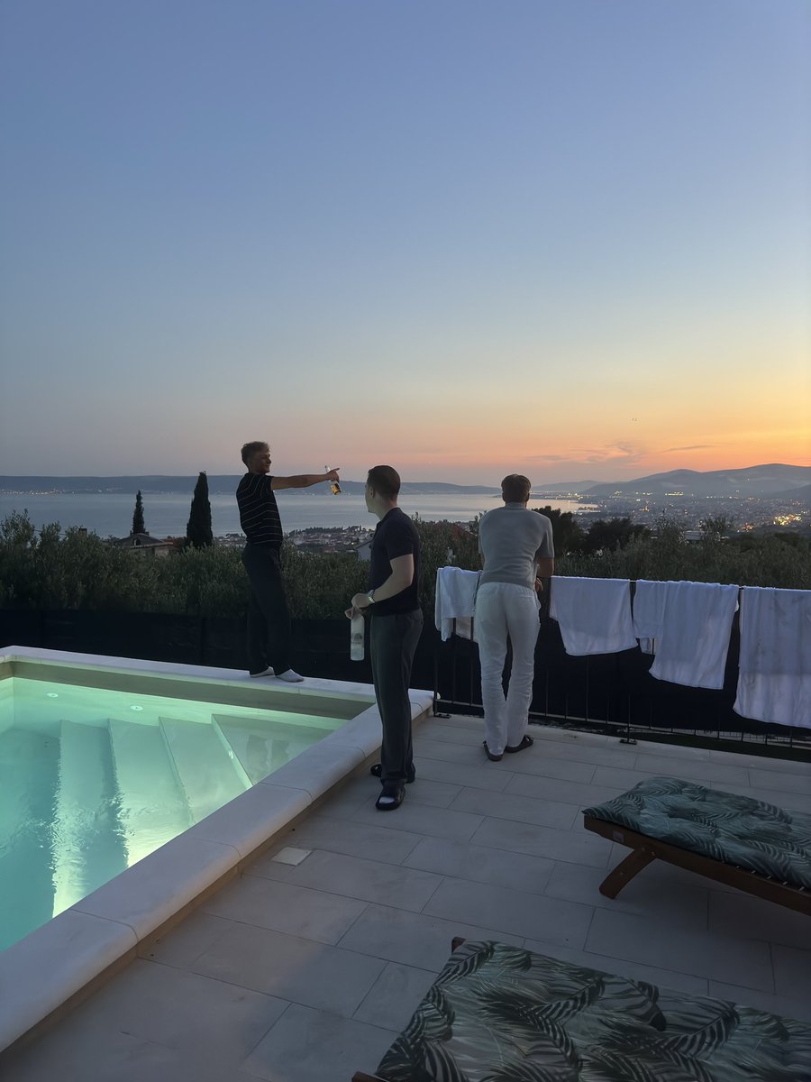 Endretta tweet media