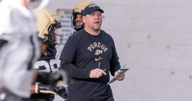 As Purdue begins fall camp tomorrow, we look at 25 storylines surrounding the 2025 Boilermakers:

on3.com/teams/purdue-b…