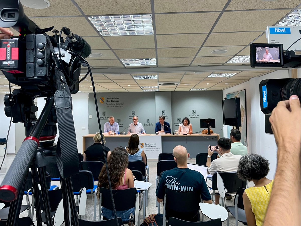 La Conselleria es reuneix amb la Mancomunitat del Pla per abordar la situació del subministrament a l’interior de Mallorca

La trobada ha servit per compartir diagnòstics, resoldre dubtes tècnics i reforçar la col·laboració davant els reptes de l’estiu

ℹ️ tn.caib.es/ReunioMancomun…