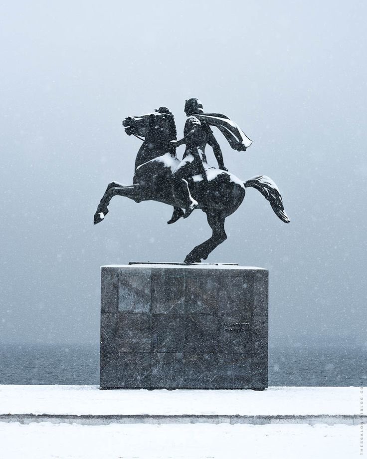 Why don’t we create statues like this anymore?