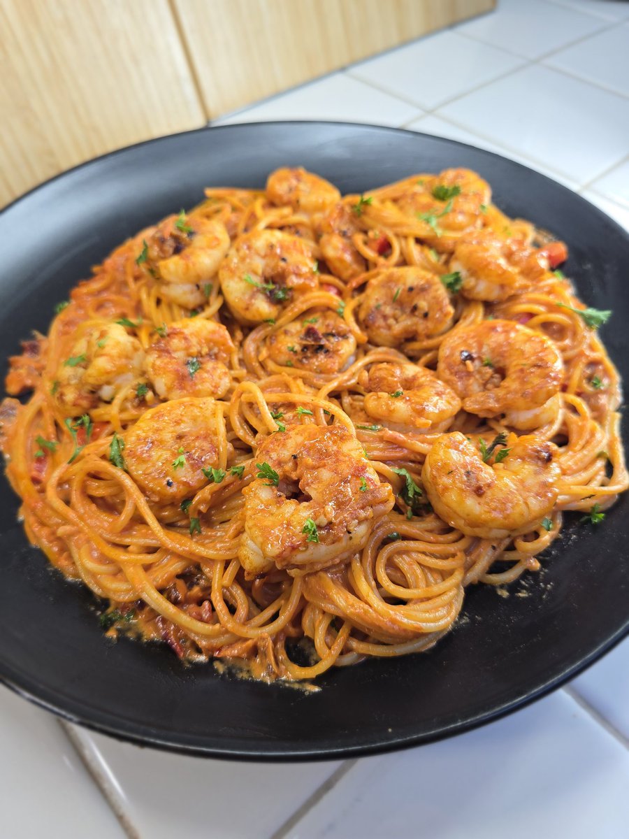 Last night's plate! 👊😋👍
Creamy Paprika Shrimp!