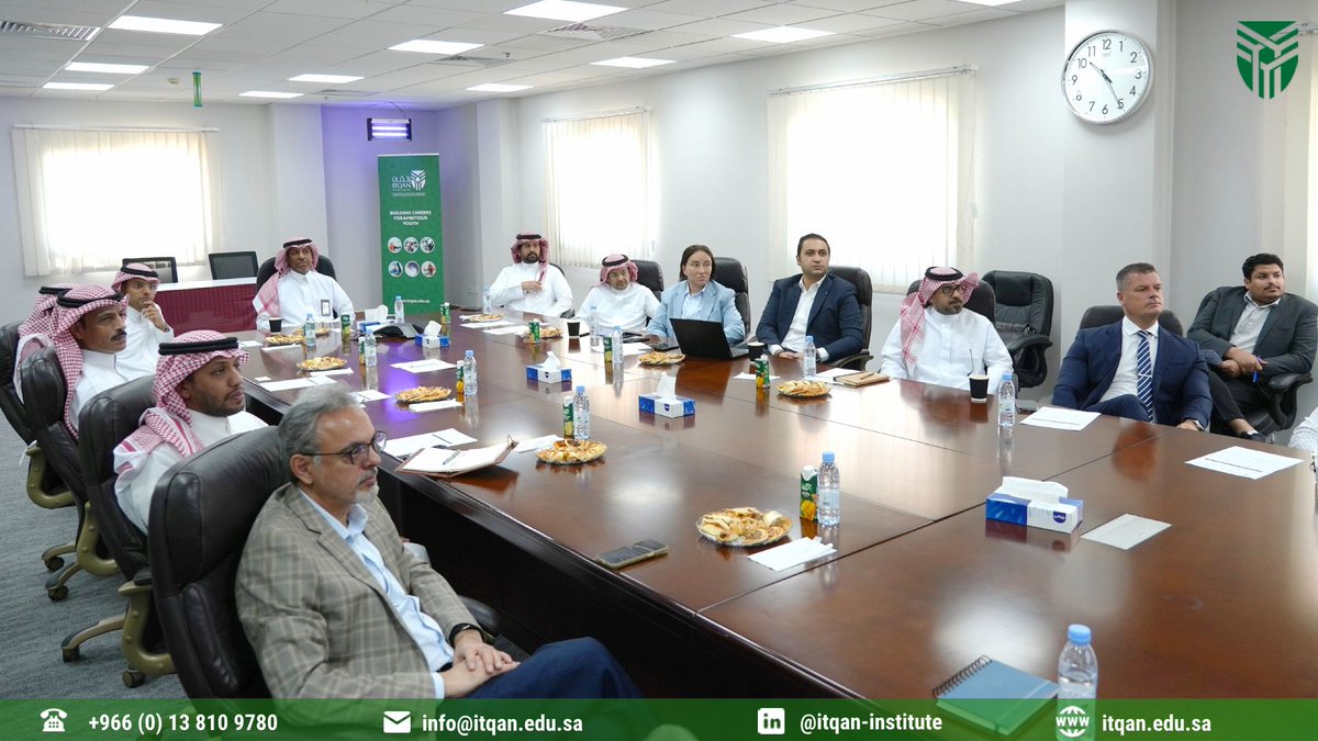 بهدف تعزيز التعاون المشترك بين الهيئة السعودية للمهندسين والمعهد الوطني لتقنية الفحص وضمان الجودة (إتقان)، استقبل المدير الإداري أ. طارق العامر، وفدًا من الهيئة برئاسة م. فيصل اليمني مساعد الأمين العام. جاءت الزيارة في إطار بحث فرص التعاون الاستراتيجي في مجالات التدريب التقني