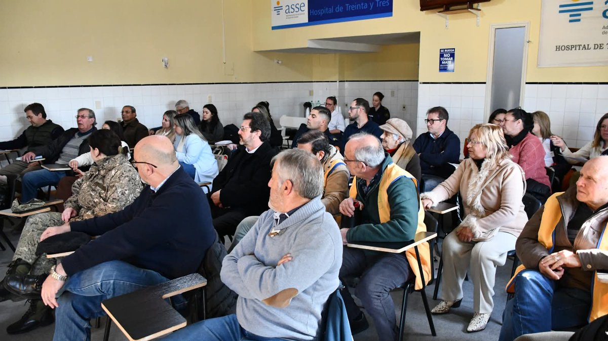 comuna33's tweet image. Gobierno de Treinta y Tres, participo de Jornada organizada por Asociación de Diabéticos del Uruguay.
Actividad en el Hospital Departamental para la que asistió  la Directora General de Salud del Gobierno de Treinta y Tres, Ana Delgado junto a autoridades y técnicos de esta área.