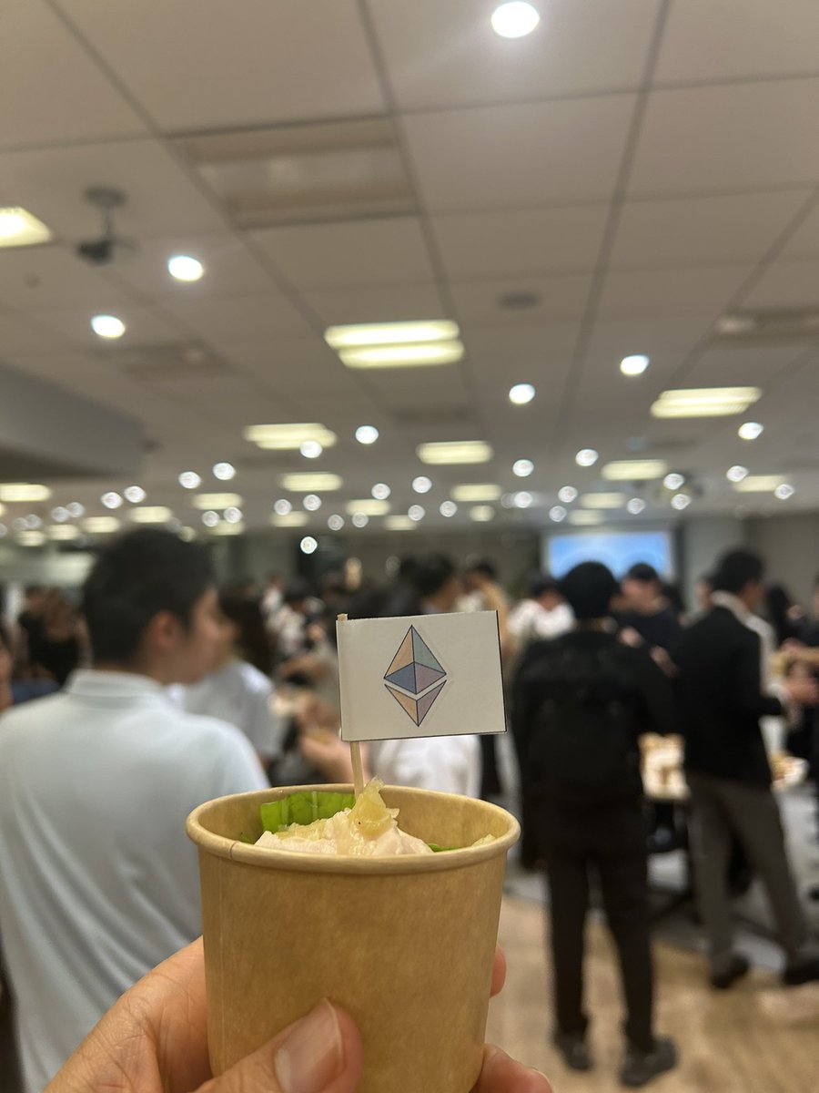 illshin's tweet photo. Congrats #ETH10 ㊗️🎇
Big thank you Japan ethereum community🤝
#ETH10Years
@ETHGlobal @ethereumfndn @ethereum @curvegridinc @akindo_io @JapanSmartChain https://t.co/1YbdxgvOVI
