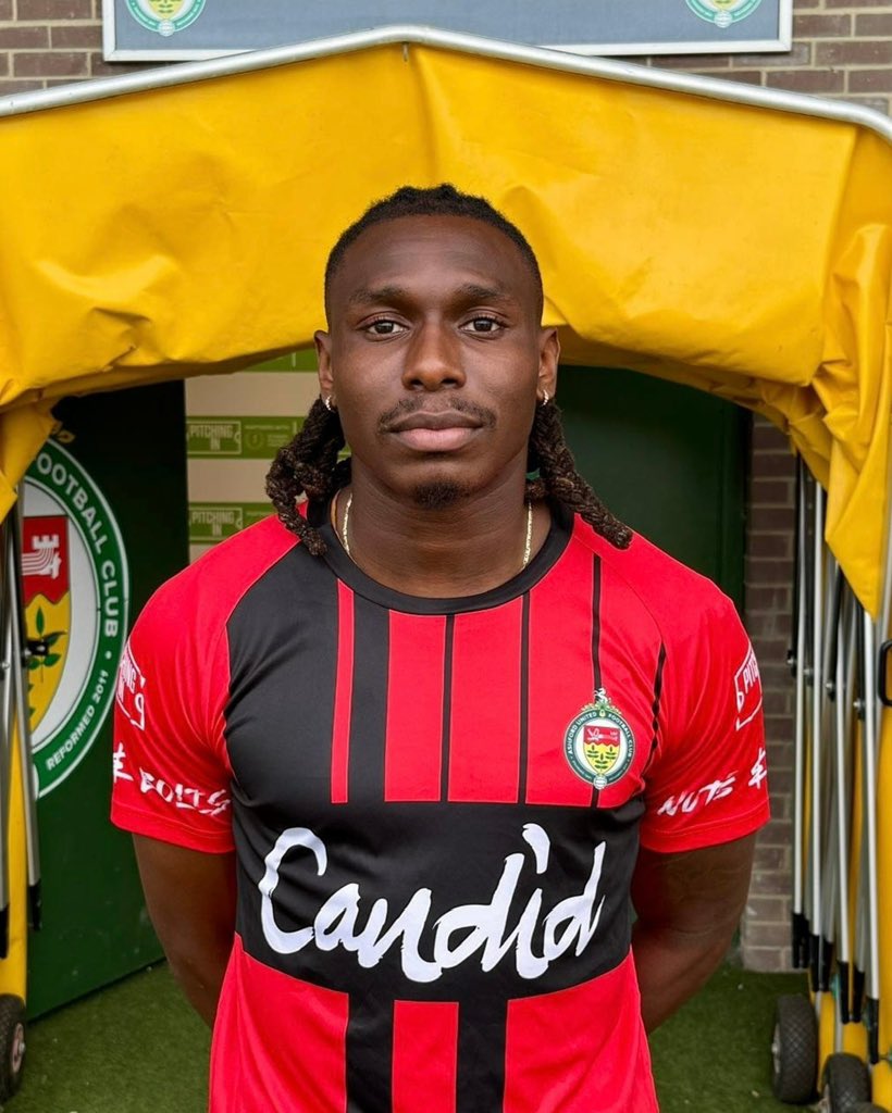 Ashford United are delighted to announce another new signing Jefferson Aibangbee ✍🏼

Welcome to the Ashford United Family!

First interview coming soon… 

#AUFC #COYNAB 🟢⚪️