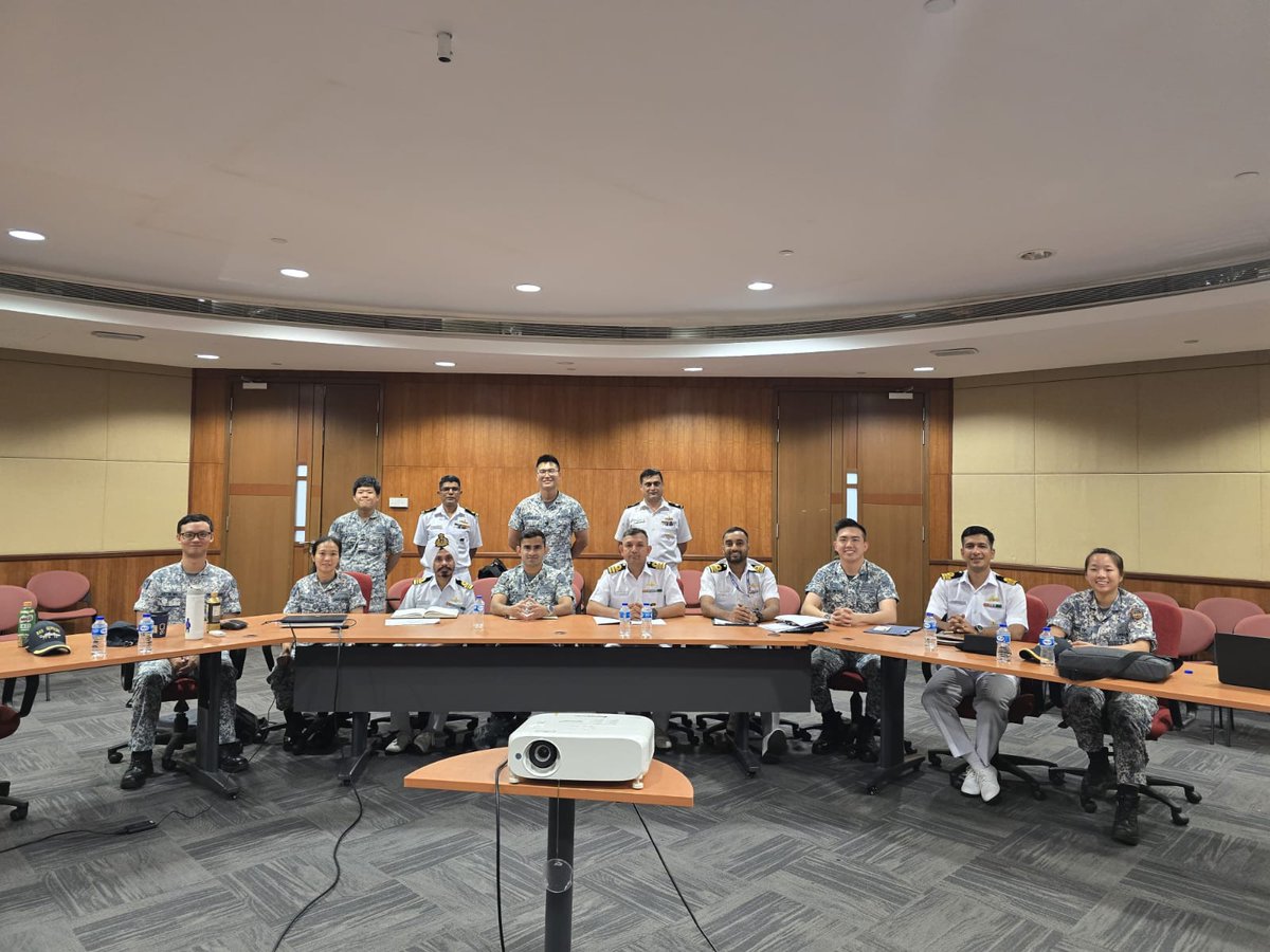 indiannavy's tweet photo. #INSSatpura arrived at Singapore to participate in the 32nd edition of the #Singapore-#India Maritime Bilateral Exercise (#SIMBEX-25), reaffirming the strong & enduring maritime partnership between the #IndianNavy and the Republic of Singapore Navy (RSN).
The day commenced with a series of Subject Matter Expert Exchanges (SMEE) and in-depth discussions on operational doctrines & best practices.
Details 👇 https://t.co/SYowqfUKyq
🇮🇳-🇸🇬 #BridgesofFriendship
@mindefsg @SpokespersonMoD