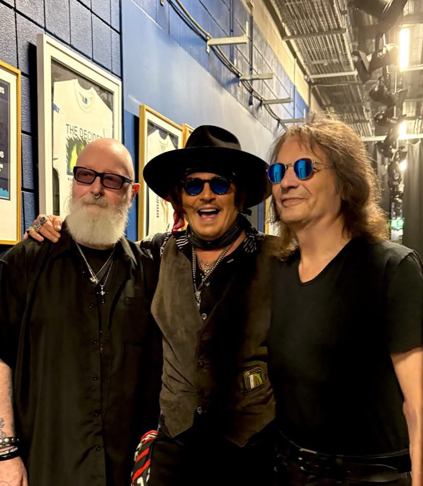 #RobHalford, God Dad (#JohnnyDepp), and #DennisDunaway, 3 Legends backstage at the O2 Arena! 🤘

(Repost from Dennis Dunaway’s Facebook page.)