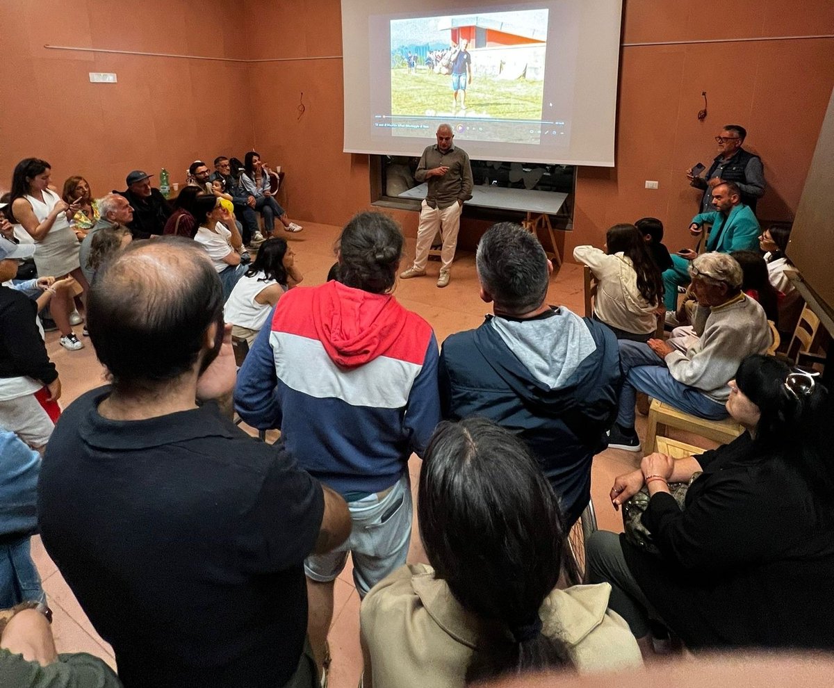 New energy for CommonsFC: building strong relationships, receiving global invitations, and exploring the best chain to build on.
The community is alive: we talk, we believe, we build. The engines are heating up.
#CommonsFC #FootballForChange #Web3