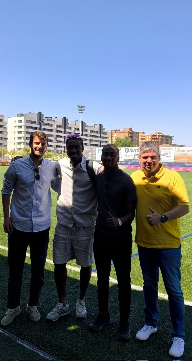 Retrouvailles avec les amis ivoiriens Jean Marco Agnero, Mohamed Kone (president Deux Plateaux Football Club) et Borja de All Iron Sports. Place aux projets, à la pré-saison et aux négociations 😉