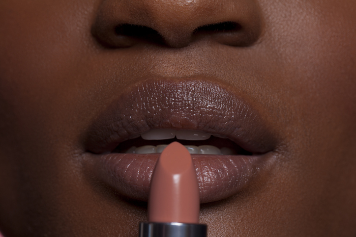 10 Bold Black-Owned Beauty Brands to Celebrate Lipstick Day trib.al/0PQAdZ6