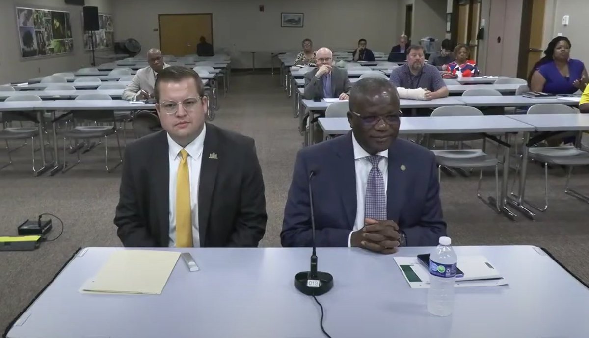 MSSGOV (@mssgov) on Twitter photo On Tuesday, Kentucky State University welcomed legislators and community members on the Commission on Race & Access to Opportunity to campus. Thank you to the Commission for hosting a meeting at <a href="/KyStateU/">Kentucky State University</a> and for touring the campus! On Tuesday, Kentucky State University welcomed legislators and community members on the Commission on Race & Access to Opportunity to campus. Thank you to the Commission for hosting a meeting at <a href="/KyStateU/">Kentucky State University</a> and for touring the campus!