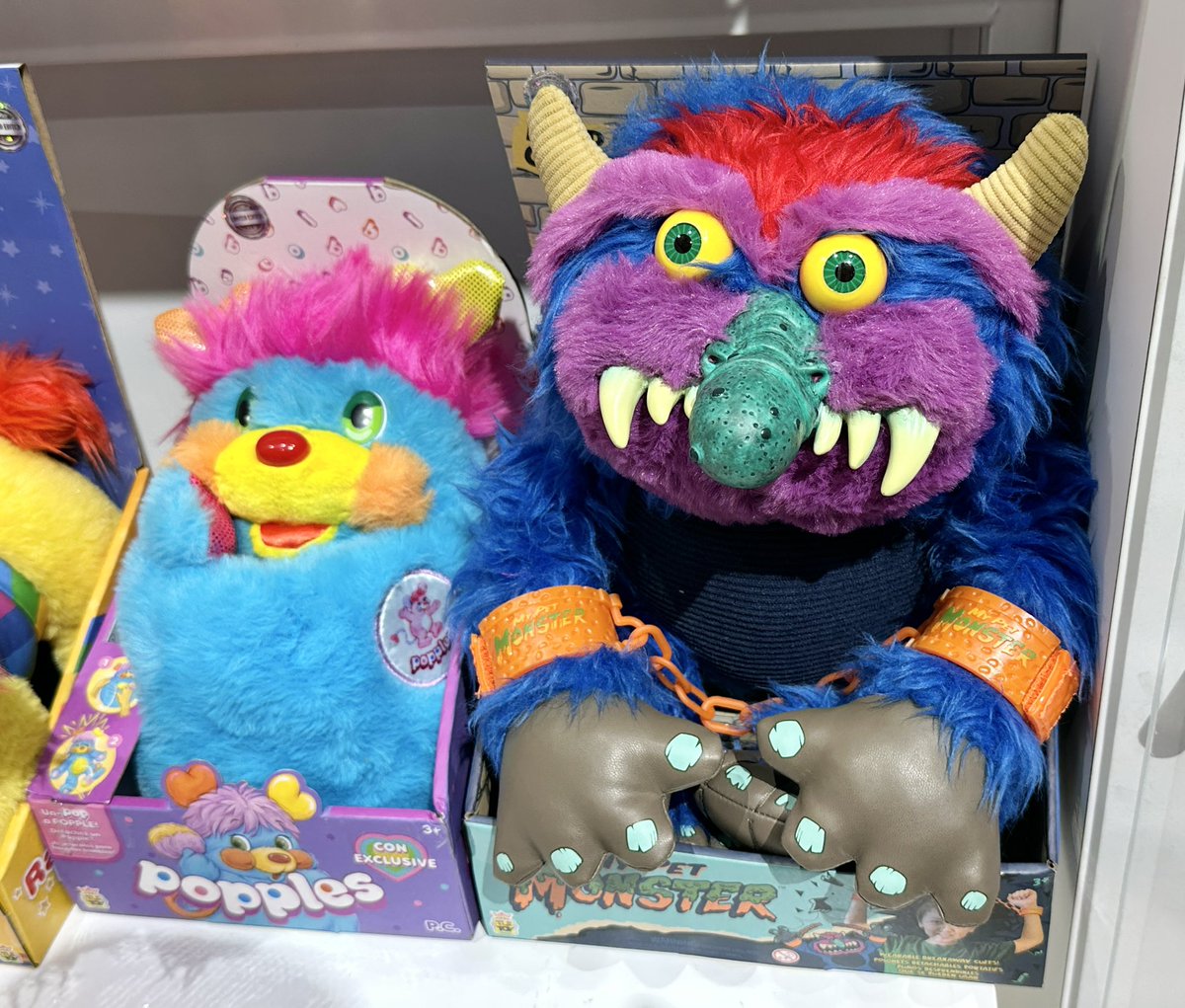 Collect & Destroy (@collectxdestroy) on Twitter photo San Diego Comic-Con 2025
The Loyal Subjects β Booth # 2544
<a href="/collectxdestroy/">Collect & Destroy</a> #collectxdestroy #toys #toycollector #toycommunity #actionfigures #80s #heavymetal #cosplay #tmnt #motu #marvel #horror #starwars #transformers #gijoe #sdcc #comiccon #theloyalsubjects #mypetmonster San Diego Comic-Con 2025
The Loyal Subjects β Booth # 2544
<a href="/collectxdestroy/">Collect & Destroy</a> #collectxdestroy #toys #toycollector #toycommunity #actionfigures #80s #heavymetal #cosplay #tmnt #motu #marvel #horror #starwars #transformers #gijoe #sdcc #comiccon #theloyalsubjects #mypetmonster