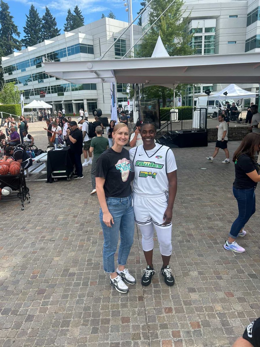 Miami Suns (@miamisuns) on Twitter photo When 2 original Miami Sun teammates cross paths at <a href="/Nike/">Nike</a> HQ! Legendary center duo <a href="/RiceWBB/">Rice Womenโs Basketball</a> / 14 year pro Val Berezhynska & WNBA HOF <a href="/SylviaFowles/">Sylvia Fowles</a> !โ๏ธ๐ฉต๐๐ฅ #SunsFam4L When 2 original Miami Sun teammates cross paths at <a href="/Nike/">Nike</a> HQ! Legendary center duo <a href="/RiceWBB/">Rice Womenโs Basketball</a> / 14 year pro Val Berezhynska & WNBA HOF <a href="/SylviaFowles/">Sylvia Fowles</a> !โ๏ธ๐ฉต๐๐ฅ #SunsFam4L