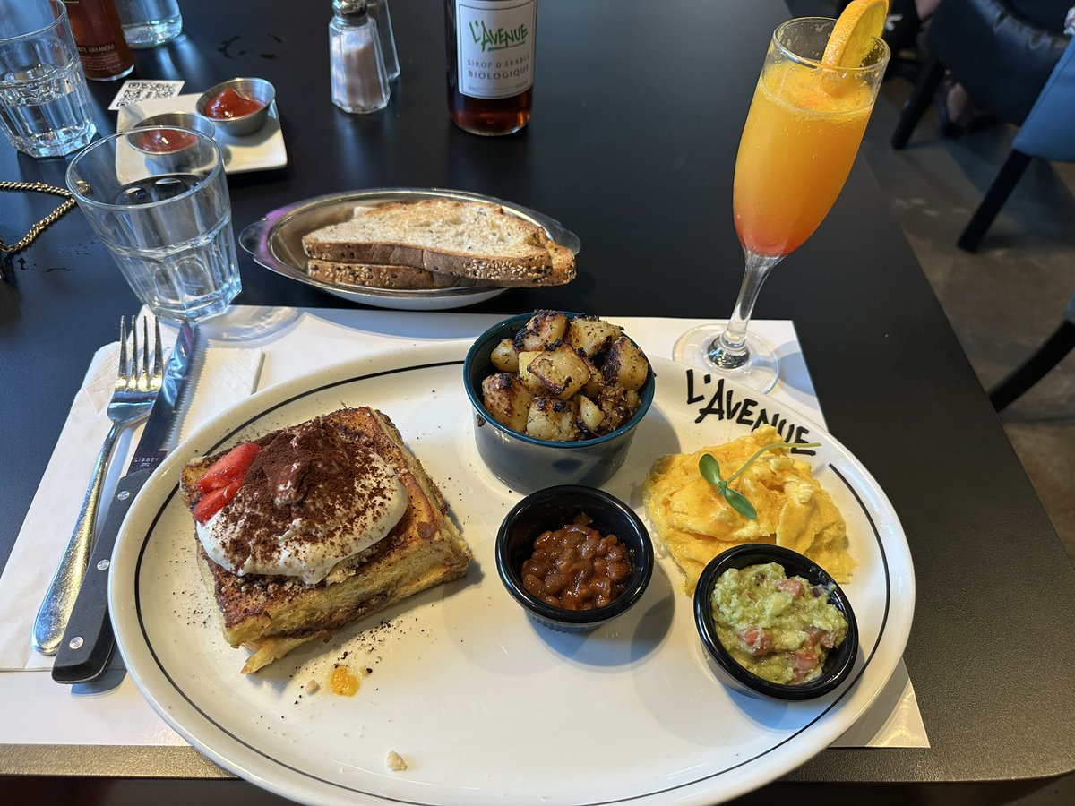 peezle5's tweet photo. My tummy was pampered this month😜 https://t.co/EX9ZDf7LRP