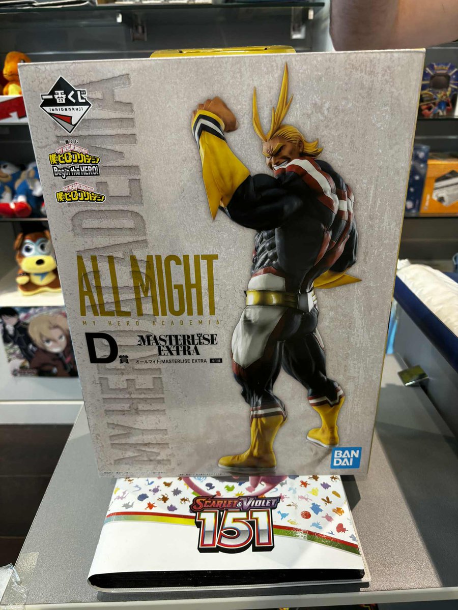 Partner managed to win the top prize from the raffle they do in the anime shop in Livingston, never been happier to add this to my collection!