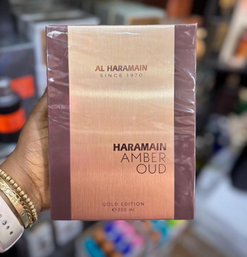 The only perfume that can make me wax lyrical.
He is a unique blend of rich Arabian oud and amber. Subtle but powerful, his aura will make your presence known.
Prominent but not too loud 
Clings to you all day like a woman in love.

For men✅
200ml✅

🏷️175,000
📍Abuja