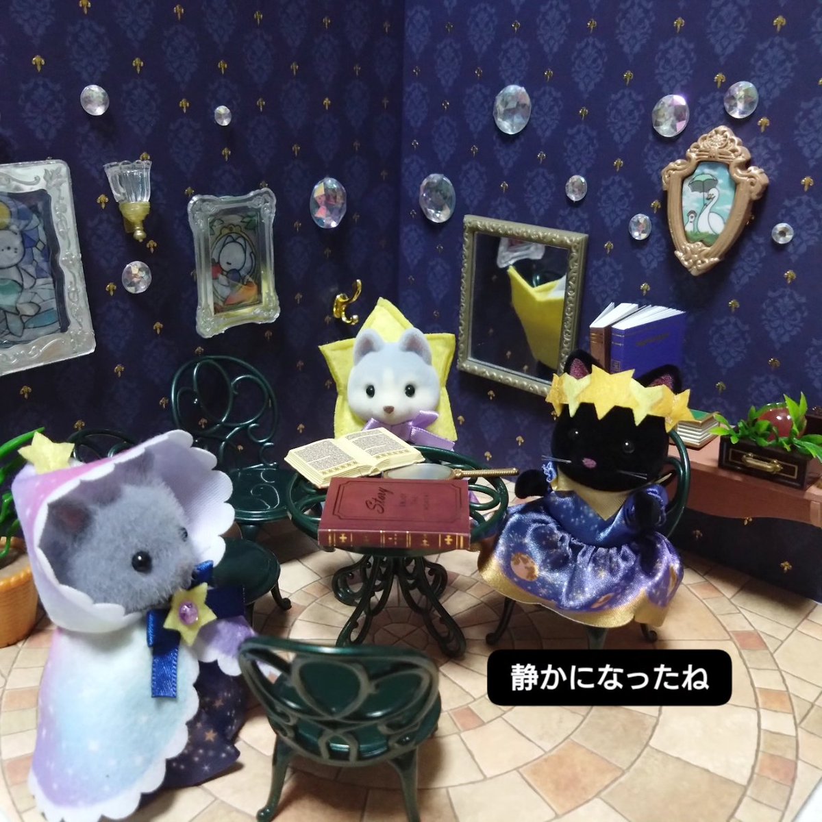 hiromine37's tweet image. 🧙魔法学校の赤ちゃん達が
おねぇさんクラスのサロンに迷いこんでしまいました😊
立派な魔法使いになれるようにがんばってます😊✨️
#シルバニアファミリー
#魔法学校
#セリアドールハウス