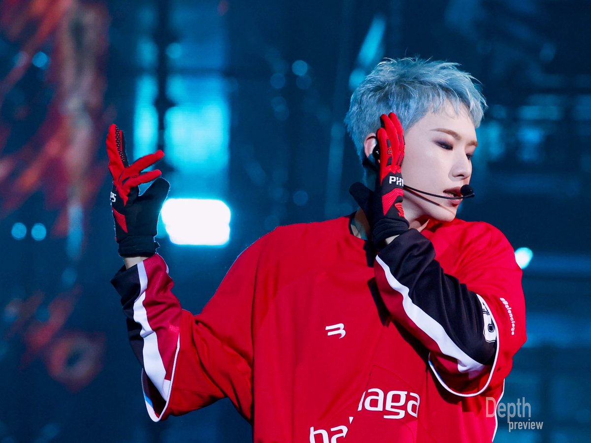 ho5hi_zip's tweet photo. 개인적으로 에코 이 착장 너무 좋아하는 편,, https://t.co/AGejkTP4pv