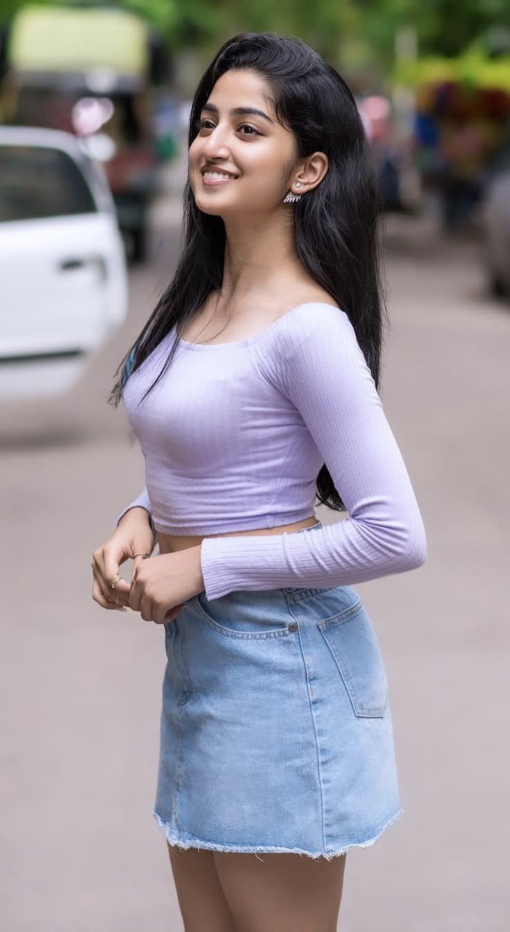 GxH2gIdagAAdAt_?format=jpg&name=large