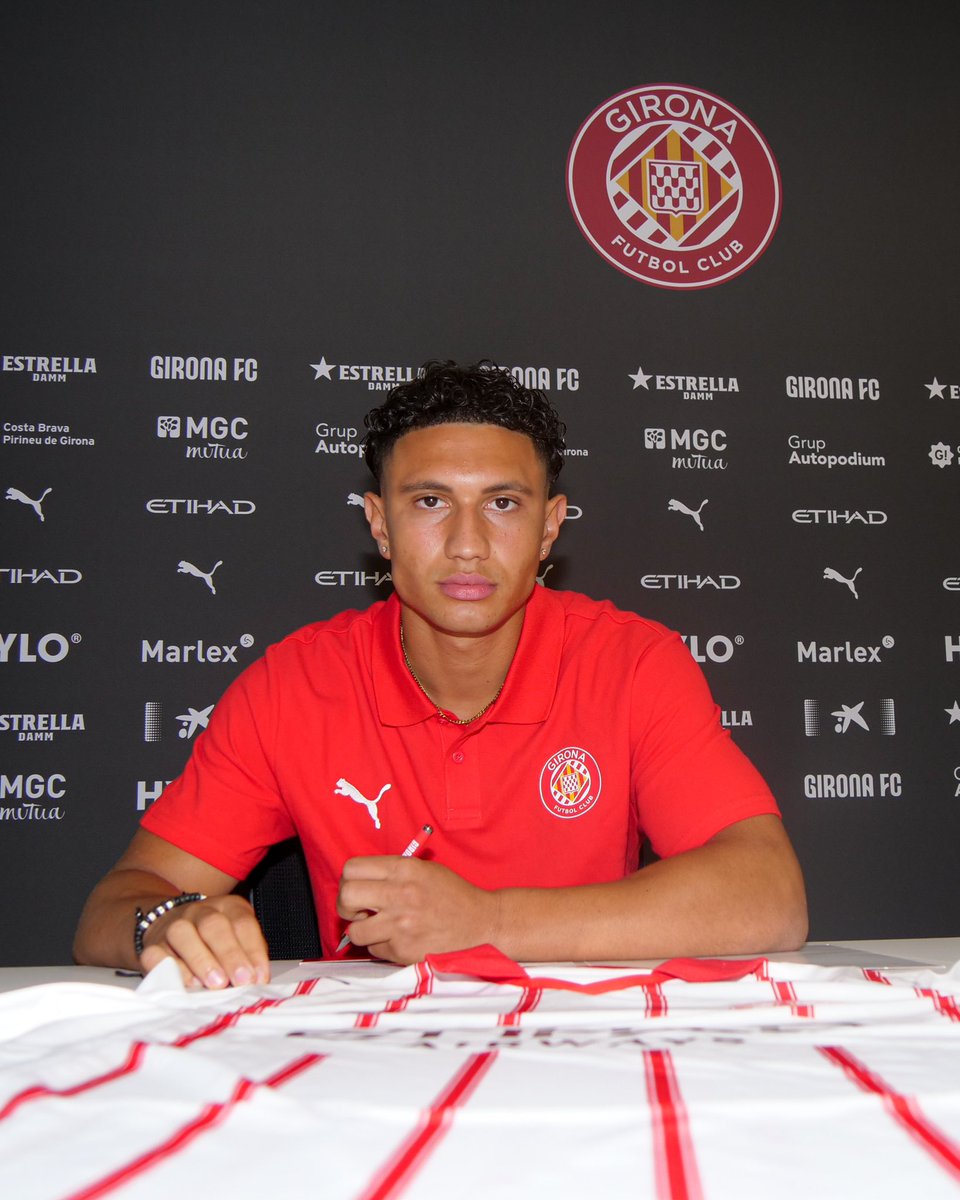 ✍️ 𝐋𝐎𝐔 𝐖𝐇𝐈𝐓𝐄 2️⃣0️⃣2️⃣7️⃣

🤝 El davanter continuarà vinculat a l’entitat blanc-i-vermella formant part del Juvenil A.

#OrgullGironí #GFCAcadèmia