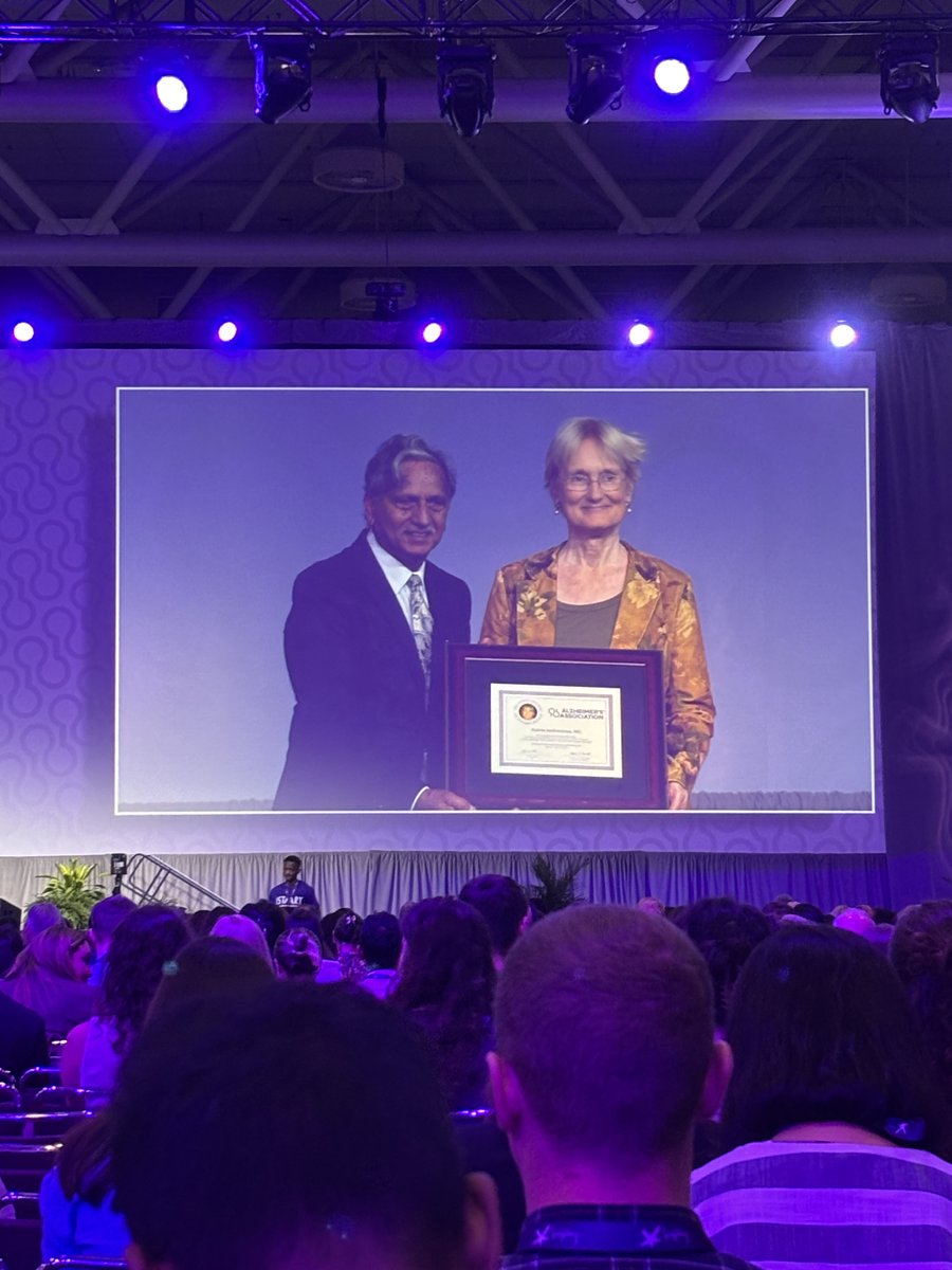 Alzheimer's Association, Northern CA & Northern NV (@alznorcalnornev) on Twitter photo Congratulations to Katrine Andreasson, MD for being awarded a prestigious #Alzheimers Association award this morning. Dr. Andreasson of <a href="/StanfordMed/">Stanford Medicine</a> has been a frequent symposium presenter at local and national events, including the study of pathologies & pathogenesis. #AAIC25 Congratulations to Katrine Andreasson, MD for being awarded a prestigious #Alzheimers Association award this morning. Dr. Andreasson of <a href="/StanfordMed/">Stanford Medicine</a> has been a frequent symposium presenter at local and national events, including the study of pathologies & pathogenesis. #AAIC25