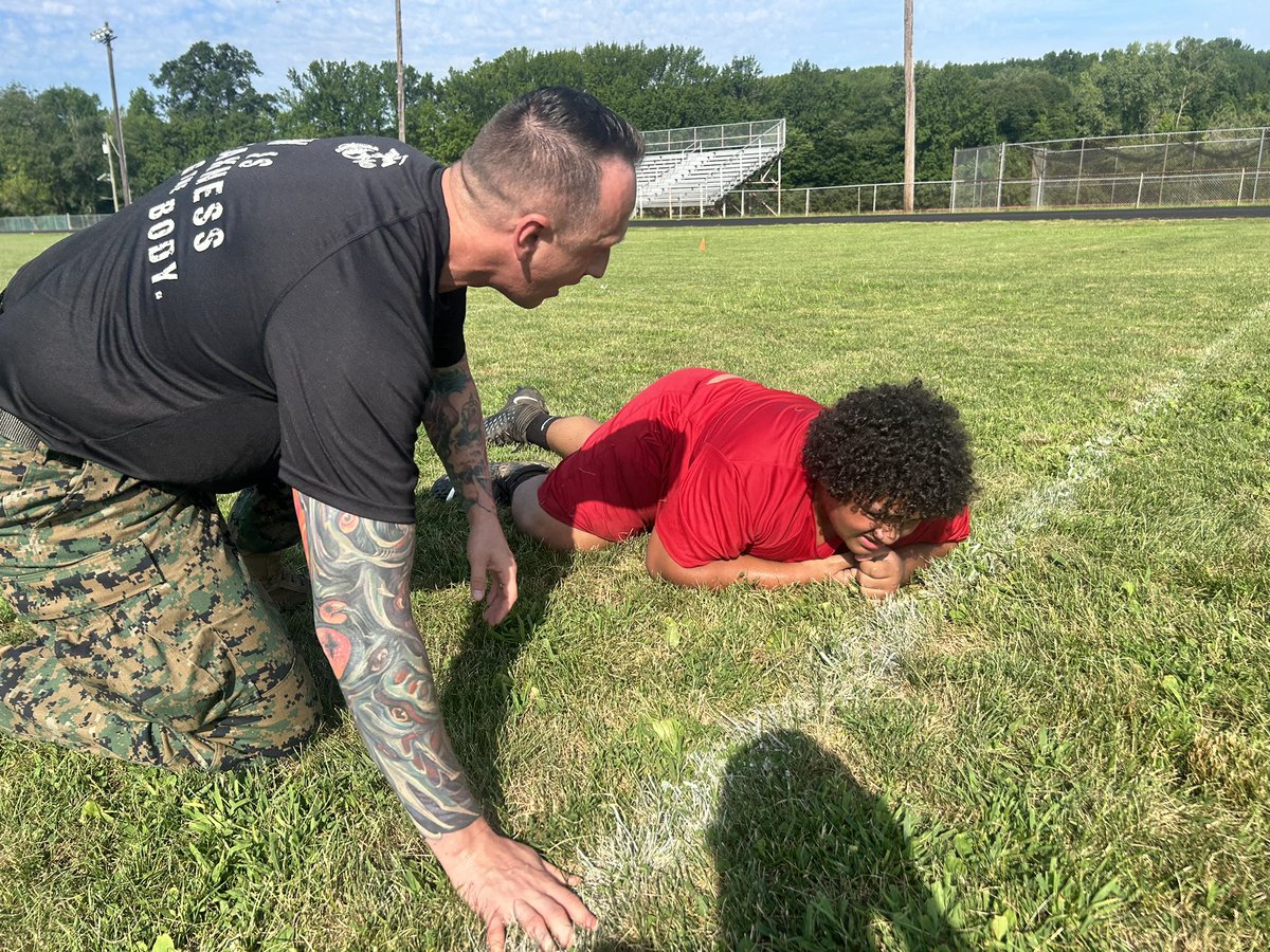 Special thanks to the United States Marines 🇺🇸 for coming out and pushing us today—physically and mentally. We learned valuable lessons in leadership, communication, and teamwork. #WEoveME