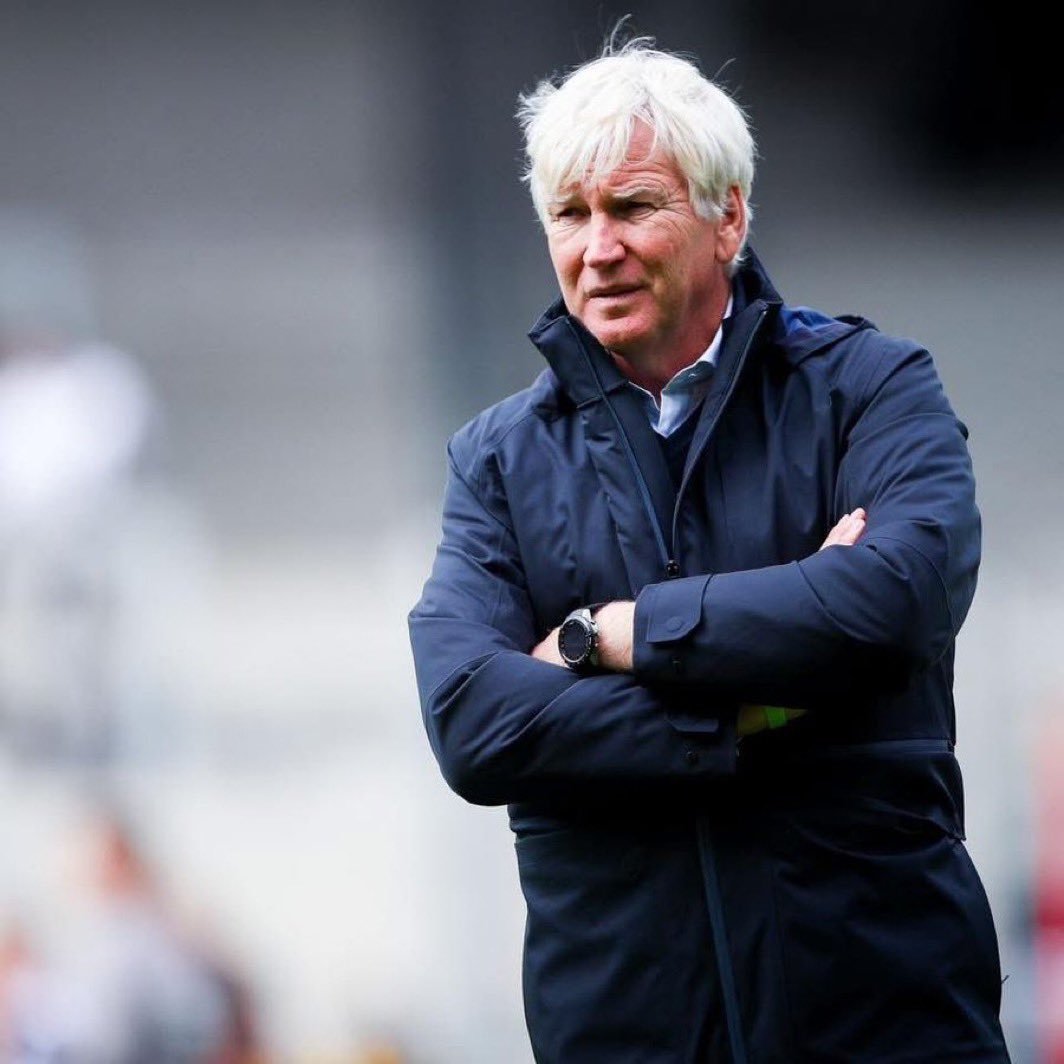 قلناها من بعد ماتم سحب الدعم من الهلال
بدات تتضح الصوره الان رغم تعاقدهم مع جيسوس
يفاوضون المدرب مارك بريس 😂😂