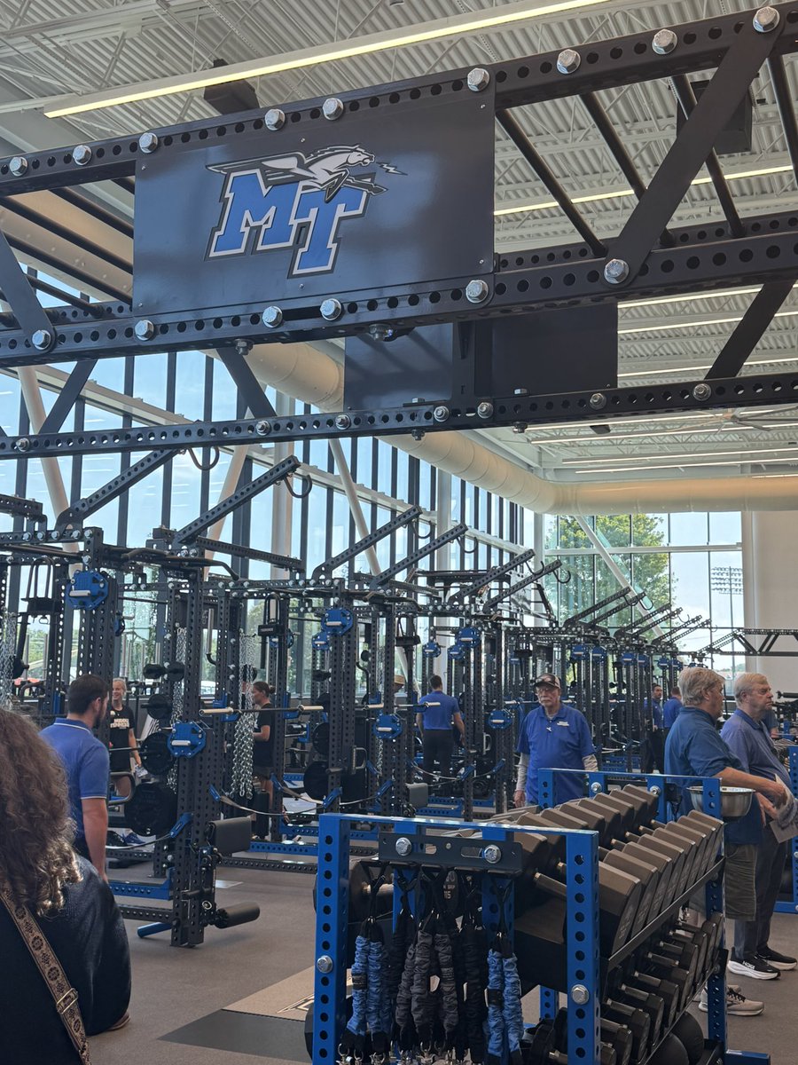 daltonboy1986's tweet image. It was my honor to be at the grand opening of the new Students Athletic Performance Center at @MTSU - I was hoping to see @AuburnU great @bigk73. Big step forward for @CoachDerekMason and @MT_FB
