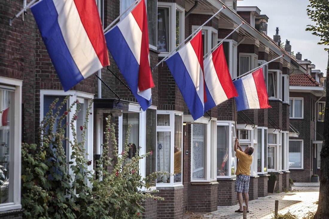 Prangende vraag: voelt u zich thuis in de straat of buurt waar u woont? Zo ja, waarom? Zo nee, waarom niet? En in dat laatste geval, wat moet er veranderen zodat u zich weer thuis gaat voelen? #nederland #thuis #woongenot