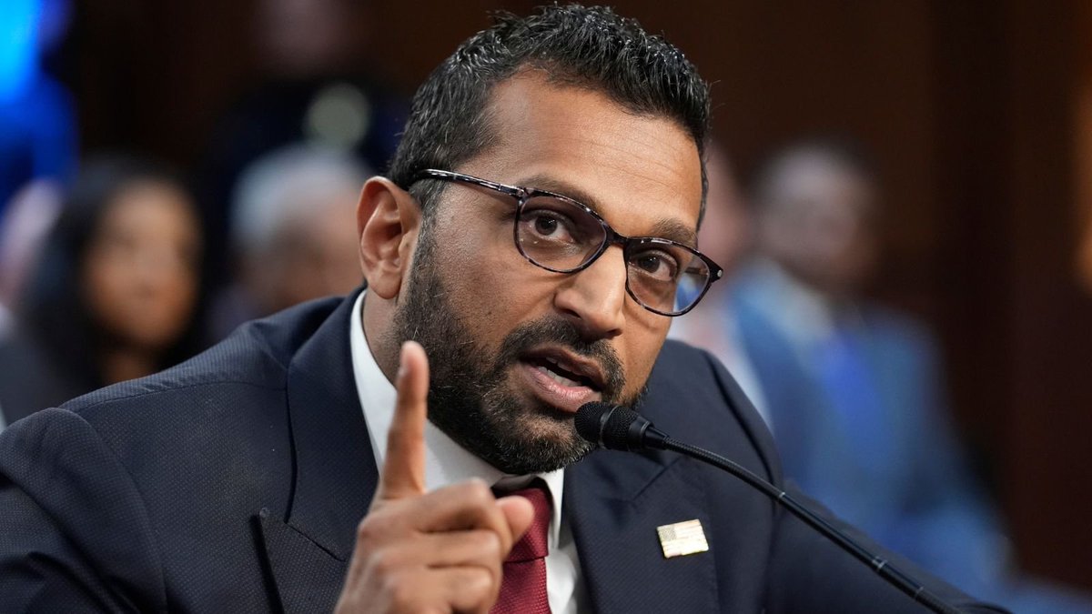 Sandy (@sd73660) on Twitter photo BREAKING: FBI Director Kash Patel has discovered "thousands" of documents related to the Trump–Russia collusion hoax hidden in "burn bags" located in a secret room inside the Bureau - Fox BREAKING: FBI Director Kash Patel has discovered "thousands" of documents related to the Trump–Russia collusion hoax hidden in "burn bags" located in a secret room inside the Bureau - Fox