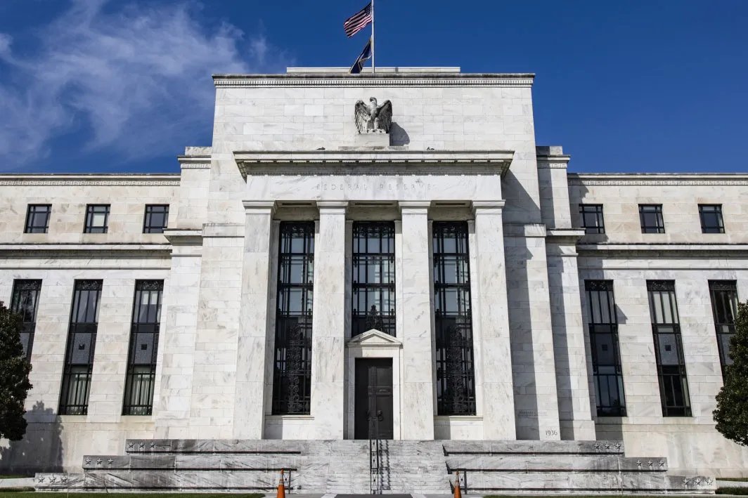 🔴CRIPTOVALUTE: Jerome Powell in Conferenza Stampa: Attesa per Indizi sui Tassi di Interesse al #FOMC