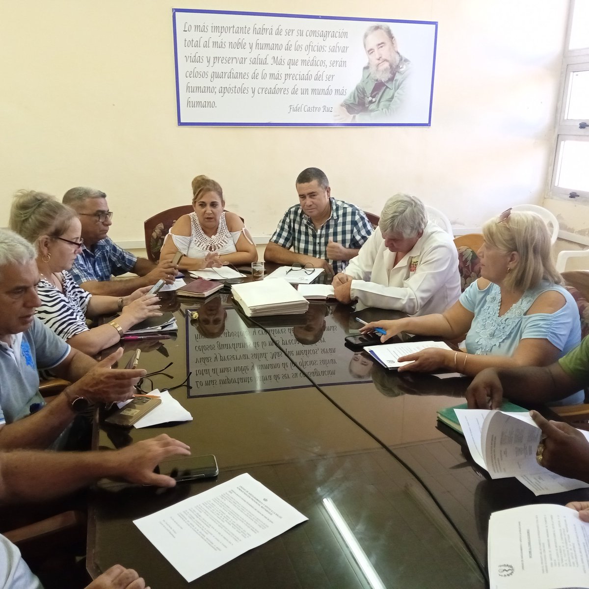 Preside nuestra Directora General de Salud de #Mayabeque Dra. Yanelis Reyes Fernández reunión de trabajo del consejo económico evaluando la ejecución del presupuesto e implementando estrategias para la sostenibilidad de nuestro sistema. #CubaPorLaVida #JuntosPorMayabeque