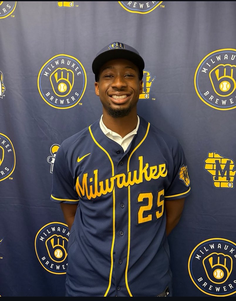 Congratulations to That Young Man TPL 2025 Grad RHP Ma’Kale Holden at his Official Signing Day Yesterday with the Milwaukee Brewers at their headquarter training complex in Arizona! This Dude Is Too Sharp and READY To GO!! #MakaleHolden #TPL2025 #Lions&amp;KingsONLY #Levels #TheFAM💯