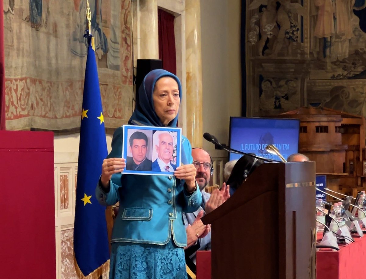 خطاب في البرلمان الإيطالي
الحل الثالث: التغيير على يد الشعب والمقاومة الإيرانية
قبل أربعة أيام، ارتكب نظام الاستبداد الديني جريمة وحشية بإعدامه اثنين من مجاهدي خلق، #بهروز_إحساني و #مهدي_حسني؛ جريمة سفك دماء أبناء إيران بتهمة التطلّع إلى الحرية. الجلادون وضعوهما مرارًا أمام