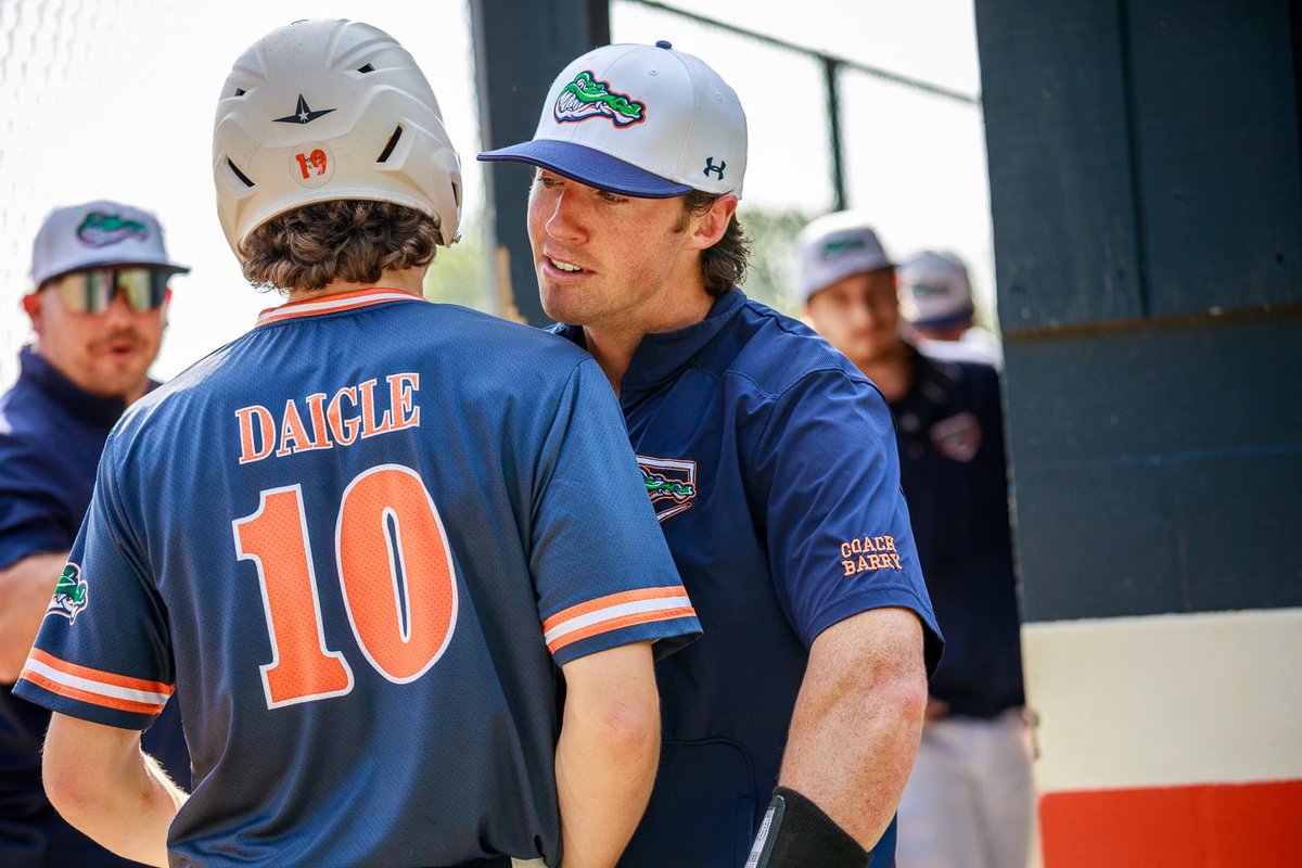 We spend SO much time talking about:

-What supplements to take
-How much sleep to get
-What foods to avoid
-Which training splits are "optimal"

But we completely ignore the most toxic thing humans take on:

Negative energy.

I'm talking about shit talking. 
Putting people down.