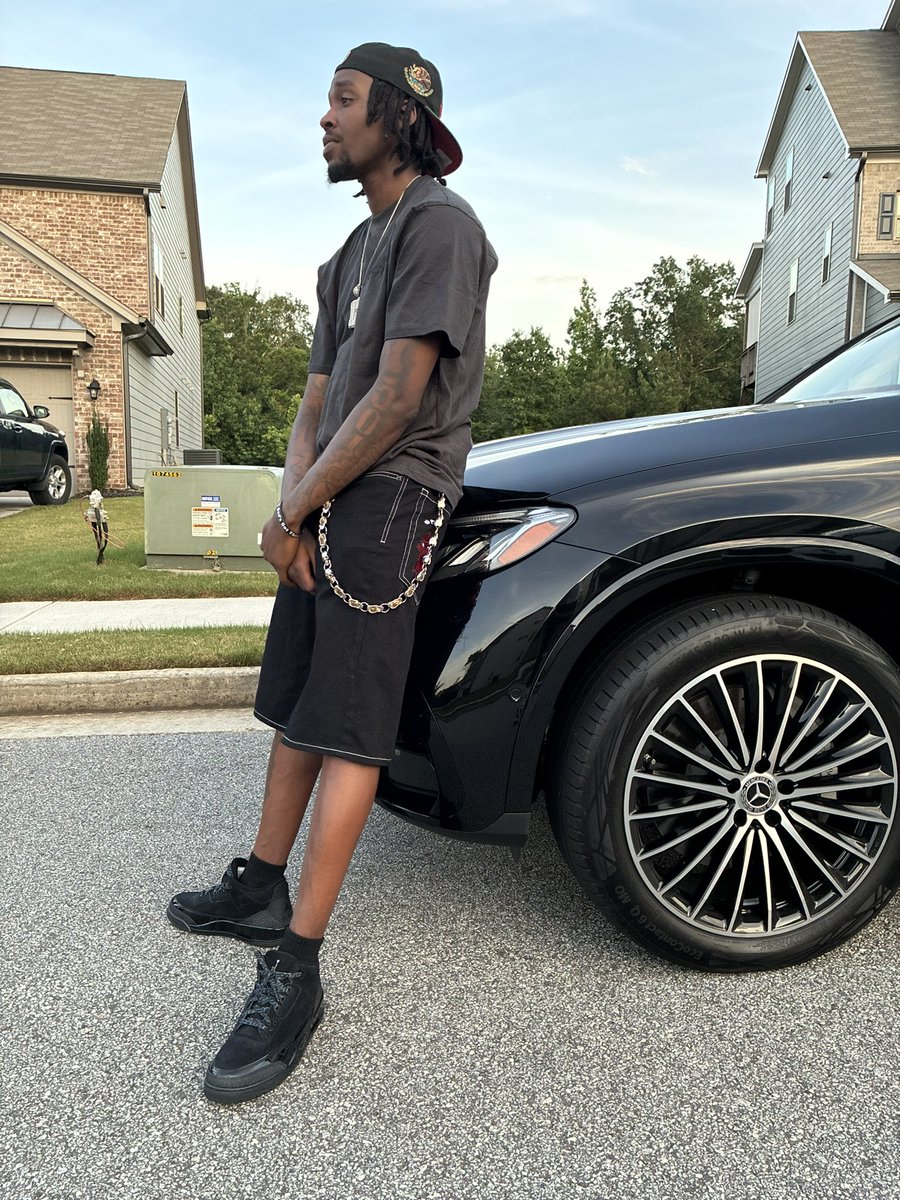 Tremont Robinson White tweet media