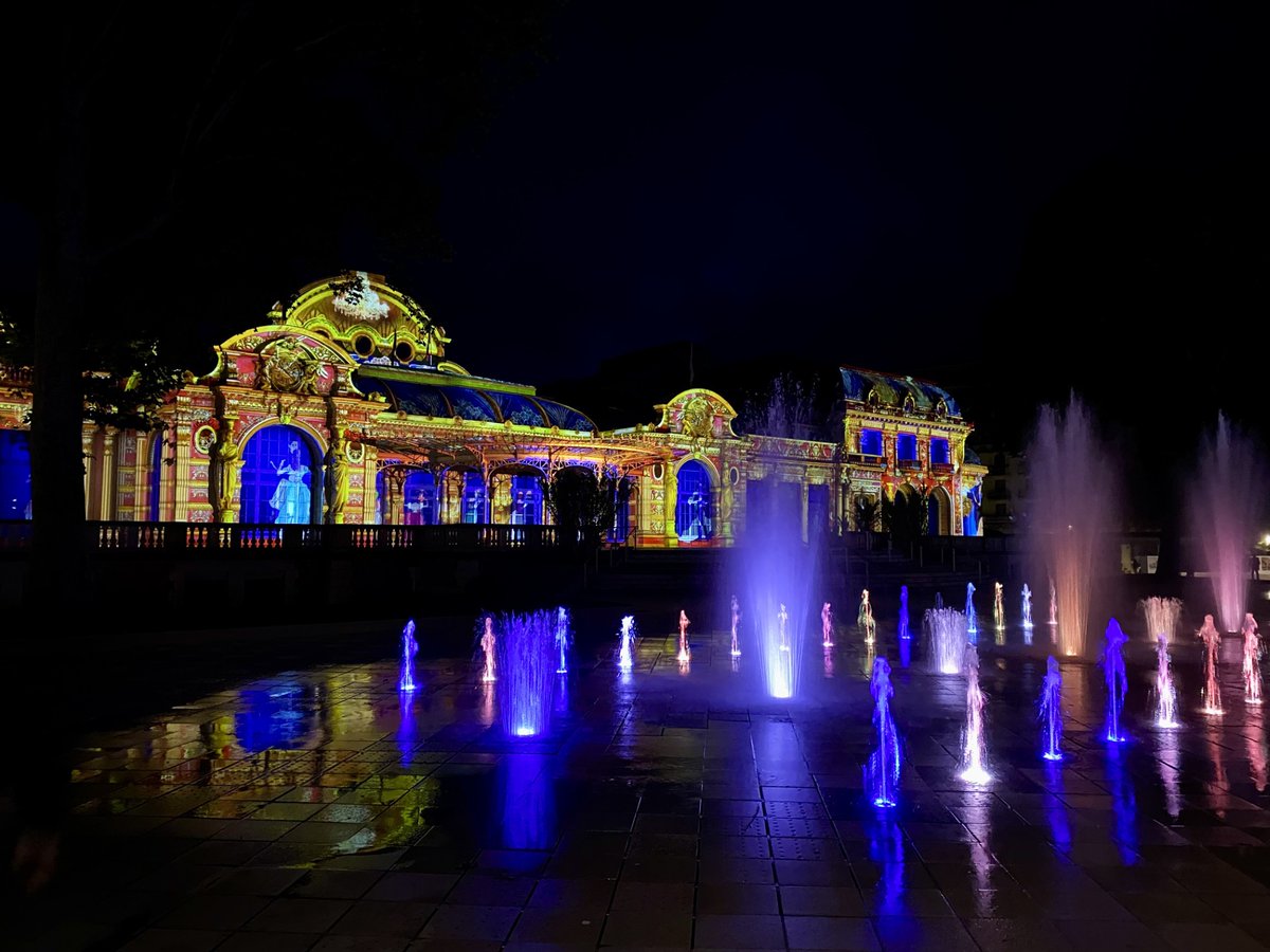 Claude RIBOULET (@claude_riboulet) on Twitter photo Découvrez l'#allierbourbonnais
Cet été, Vichy Reine des villes d'eaux s'illumine avec le spectacle "Vichy d'eaux et de lumière" projeté sur la façade du Grand Casino-Opéra. Les petits comme les grands seront conquis par cette ambiance féérique
<a href="/Aguilera_Fred/">AGUILERA Frédéric</a> <a href="/Allierdpt/">Allier Département</a> Découvrez l'#allierbourbonnais
Cet été, Vichy Reine des villes d'eaux s'illumine avec le spectacle "Vichy d'eaux et de lumière" projeté sur la façade du Grand Casino-Opéra. Les petits comme les grands seront conquis par cette ambiance féérique
<a href="/Aguilera_Fred/">AGUILERA Frédéric</a> <a href="/Allierdpt/">Allier Département</a>