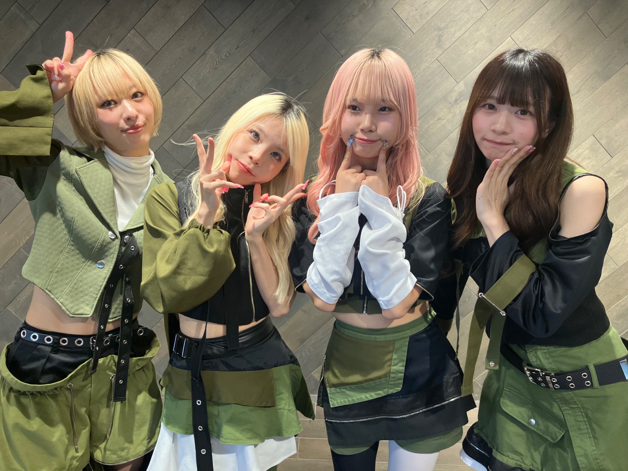 GANG PARADE ギャンパレ ガチャ ココ チェキ CDセット WACK GANG PARADE ギャンパレ CD チェキ＆ガチャ おまけ付き 邦楽