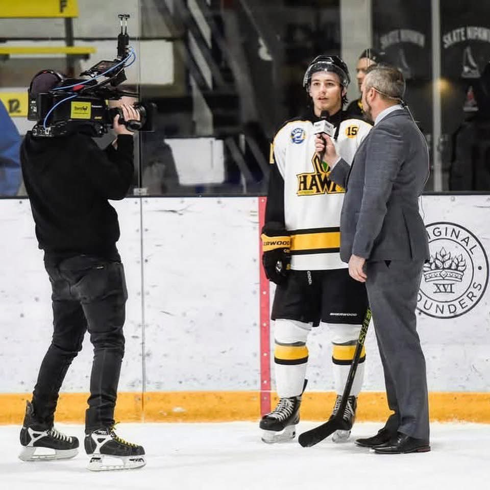 NINETEEN 

Hard working , dedicated &amp; stronger than ever . Keep being you buddy we are so proud of you 

HAPPY BIRTHDAY 🎈