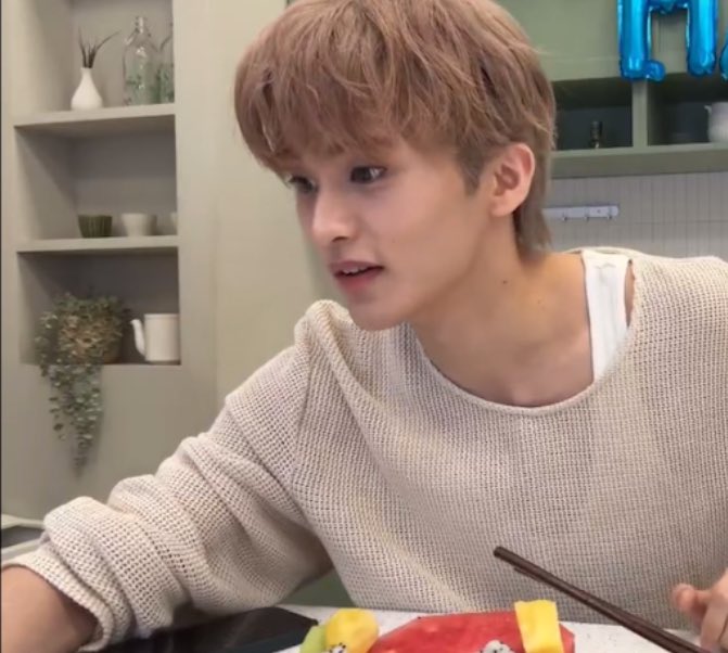 1uv9982's tweet image. 