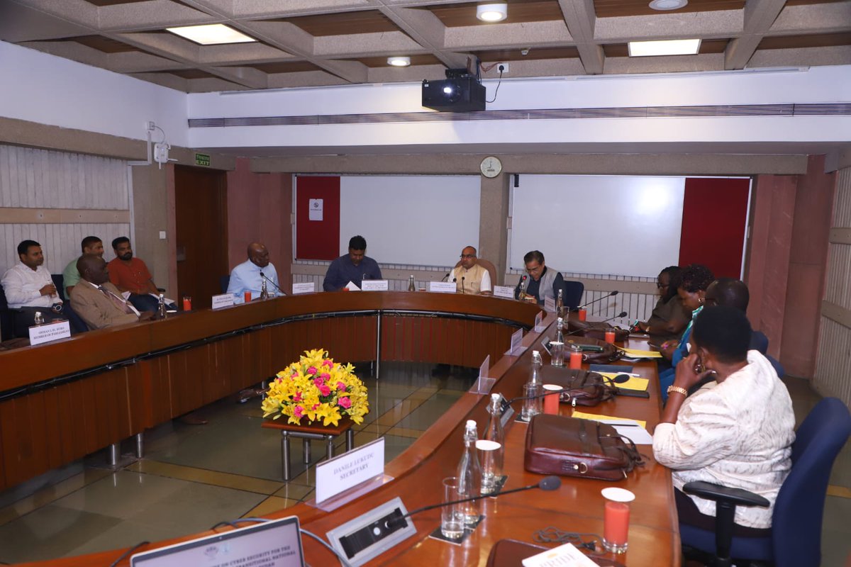 Strengthening South-South Ties 🇮🇳🤝🇸🇸

Honoured to address a delegation from South Sudan, organised by PRIDE. Shared India’s journey in tech-driven governance, youth skilling &amp; democratic reform.

Grateful for this meaningful dialogue to deepen India-Africa cooperation.